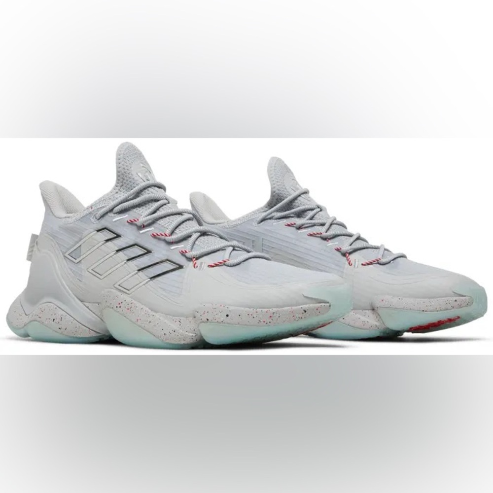 Adidas Women's Athletic Shoes in Light Gray and Red